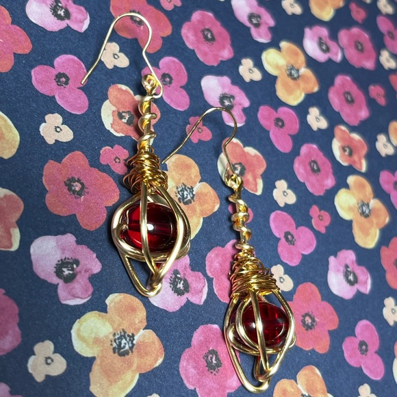 Ruby Glass bead Earrings - Picture 5 of 5